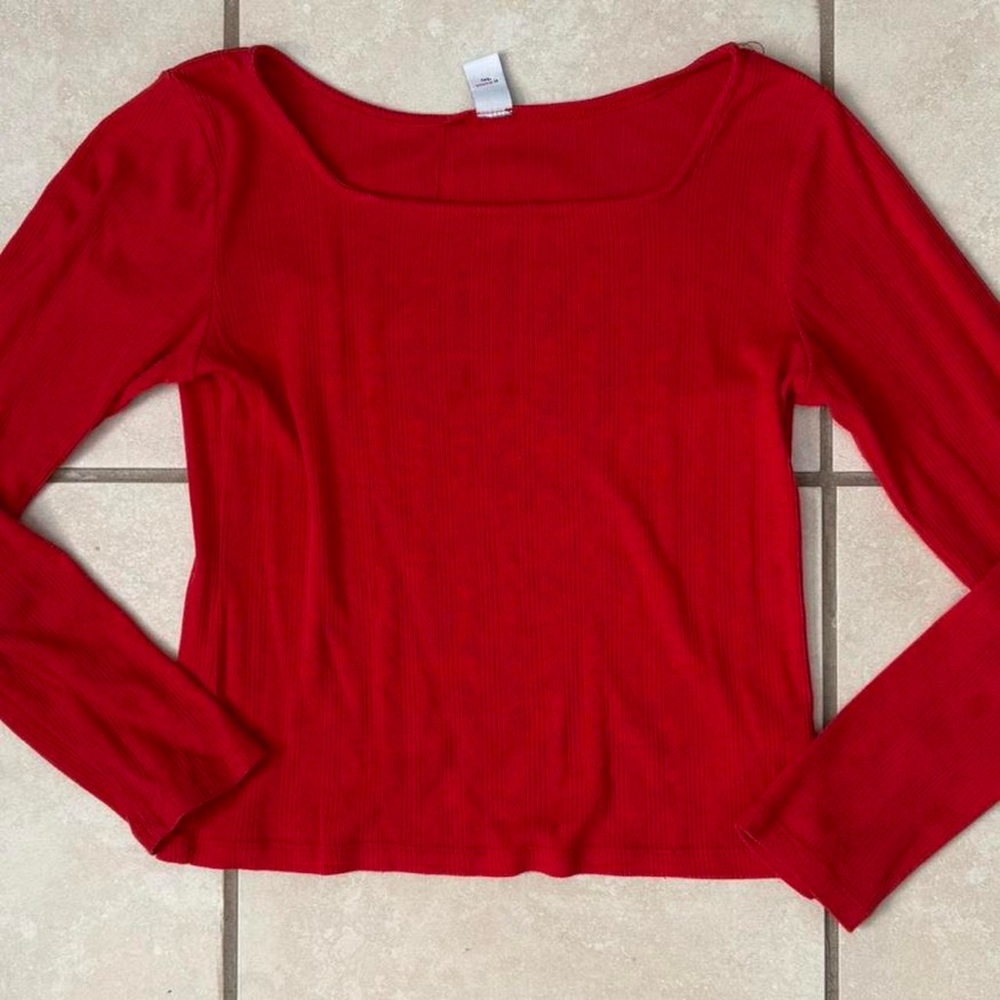 Women's Red Long Sleeve Top